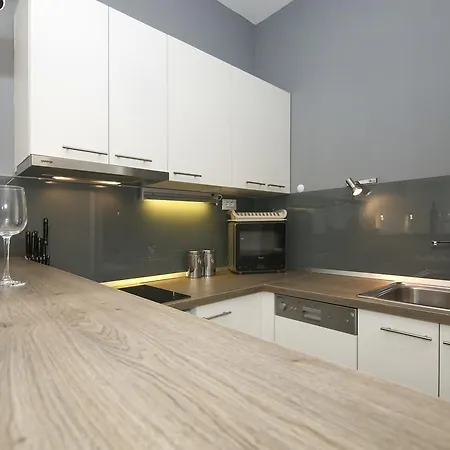 Anna Apartment