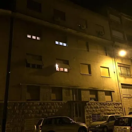 Anna Apartment *