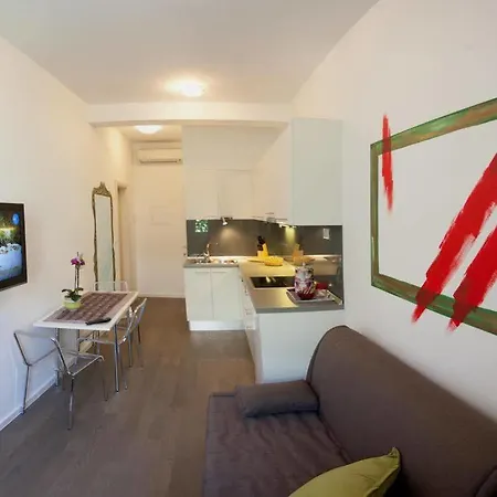 Anna Apartment